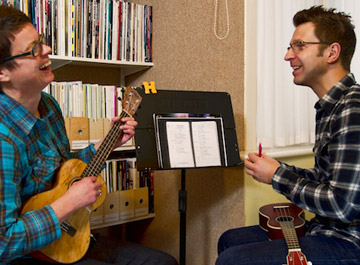 Ukulele lessons with Cliff Smith